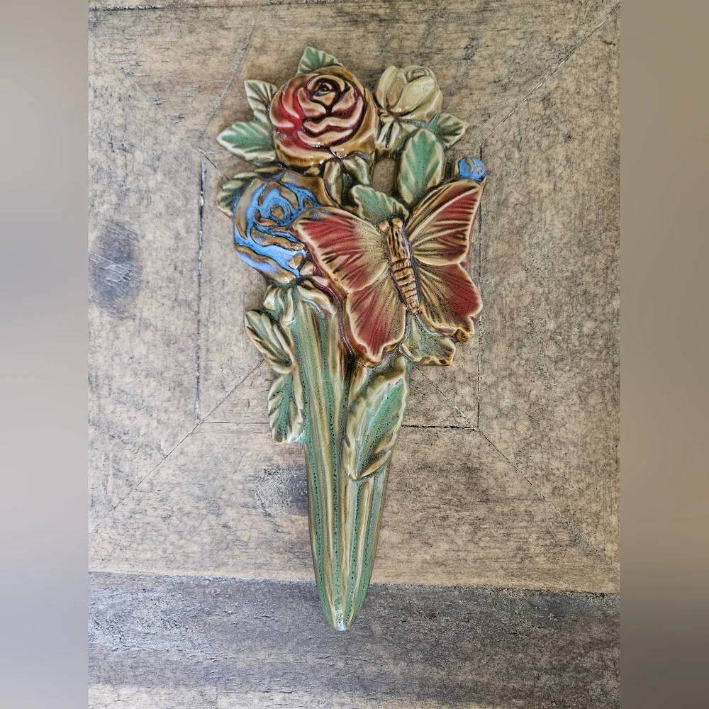 Butterfly 🦋 Floral Decoration! - Picture 8 of 8